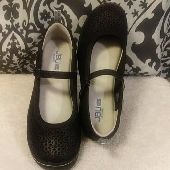 JBU by Jambu Shoes - NWOT JBU by Jambu Mary Jane Shoes